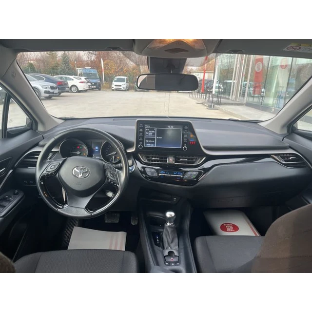 2022 TOYOTA C-HR FLAME